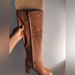 Vince boot worn once - the top bit does not zip to the end for me